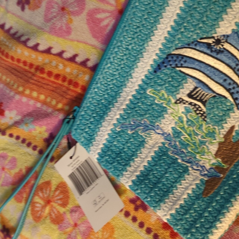 Vera Bradley turquoise straw fish zipper pouch wristlet new with tags - Picture 2 of 4